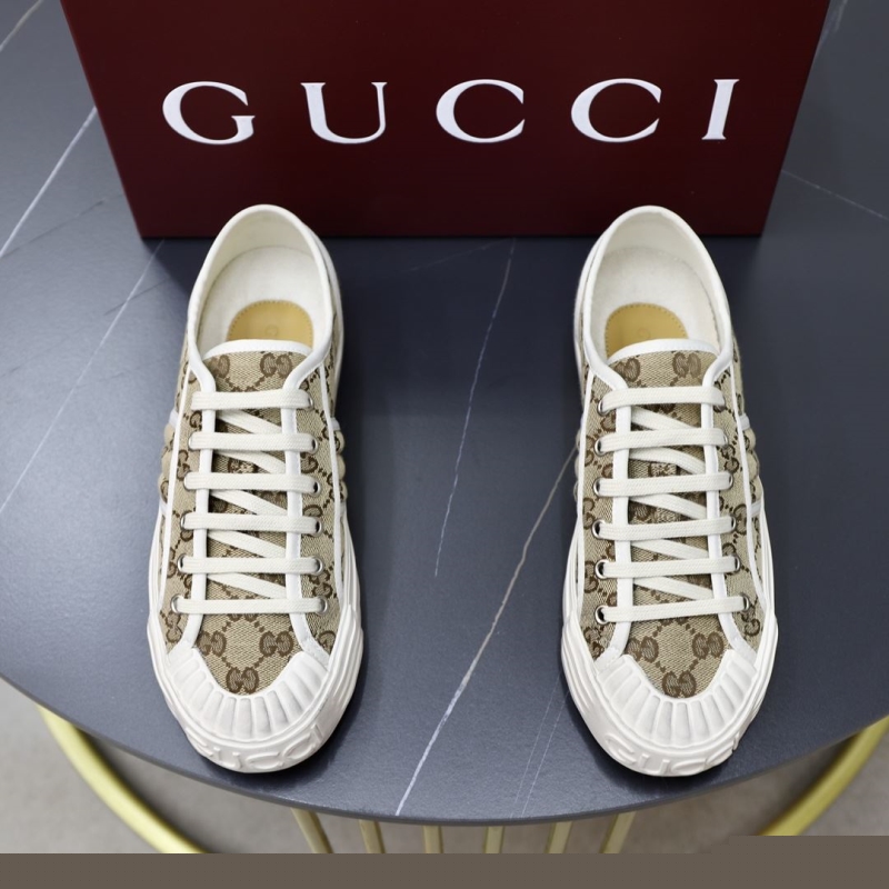 G*u*i casual shoes